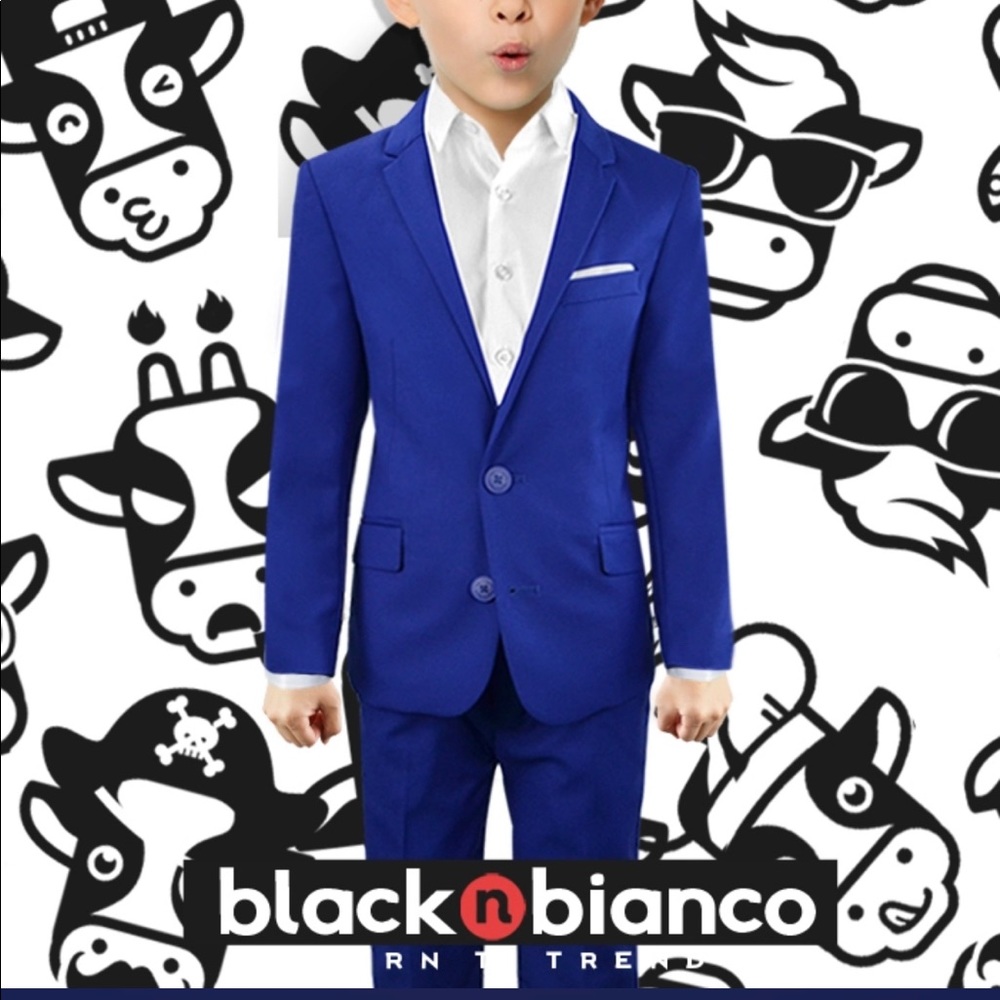 Boys 3 piece suit. Size 4T